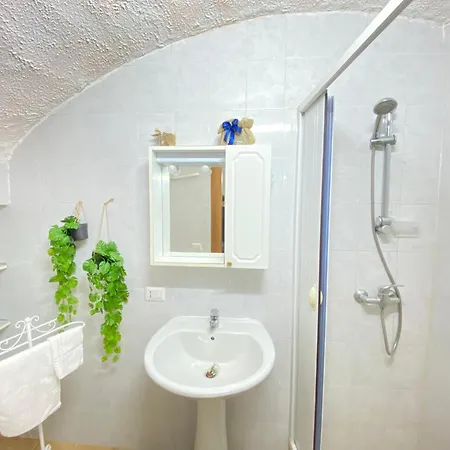Dimora Cantalupi Centro Storico Apartment *